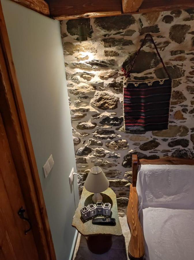 Πέτροκτιστο Σπίτι. Stone House Villa Karystos  Buitenkant foto